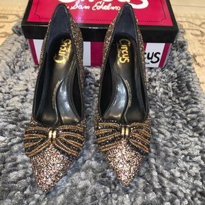Circus by Sam Edelman bow tie pumps